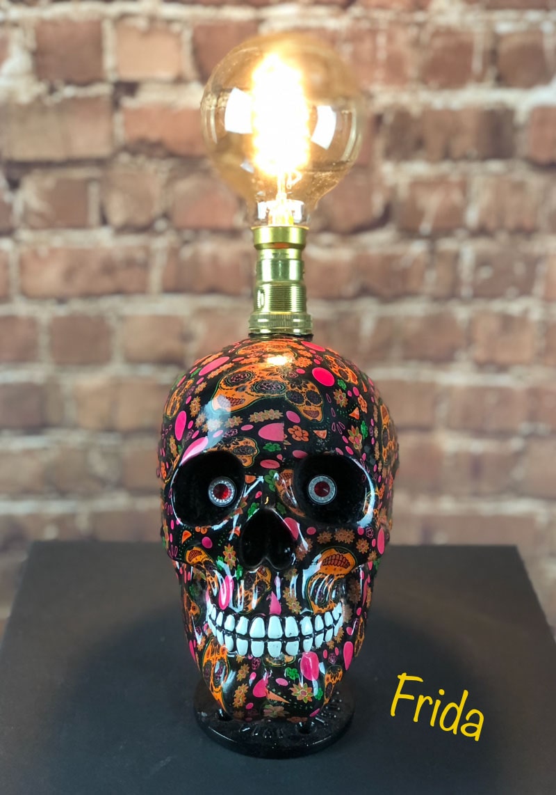 Frida Skull Lamp