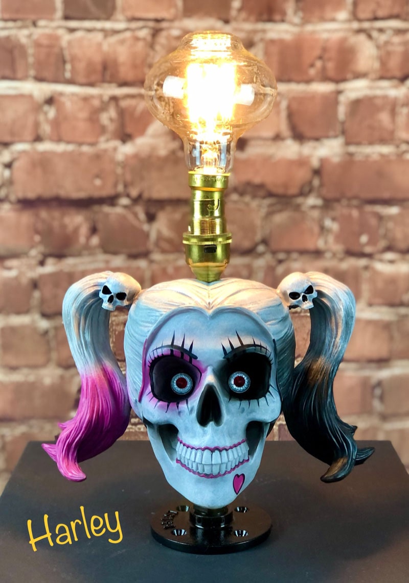 Harley Quinn Skull Lamp