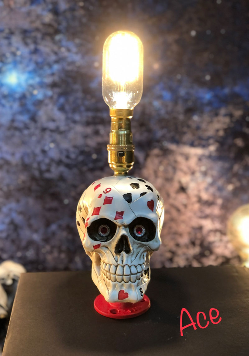 Ace Skull Lamp