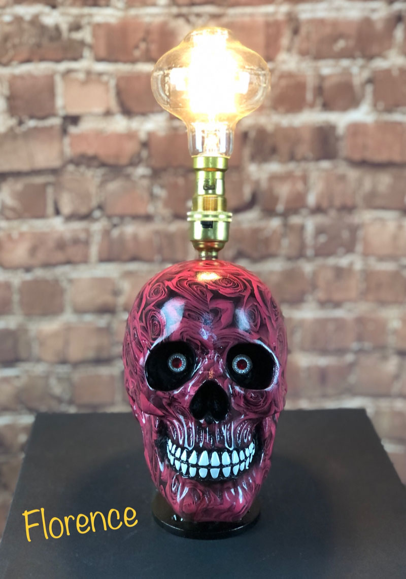 Florence Skull Lamp
